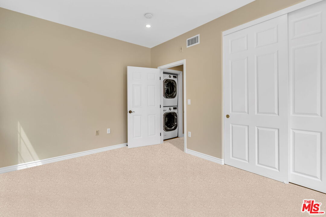7101 Playa Vista Dr Unit: 205