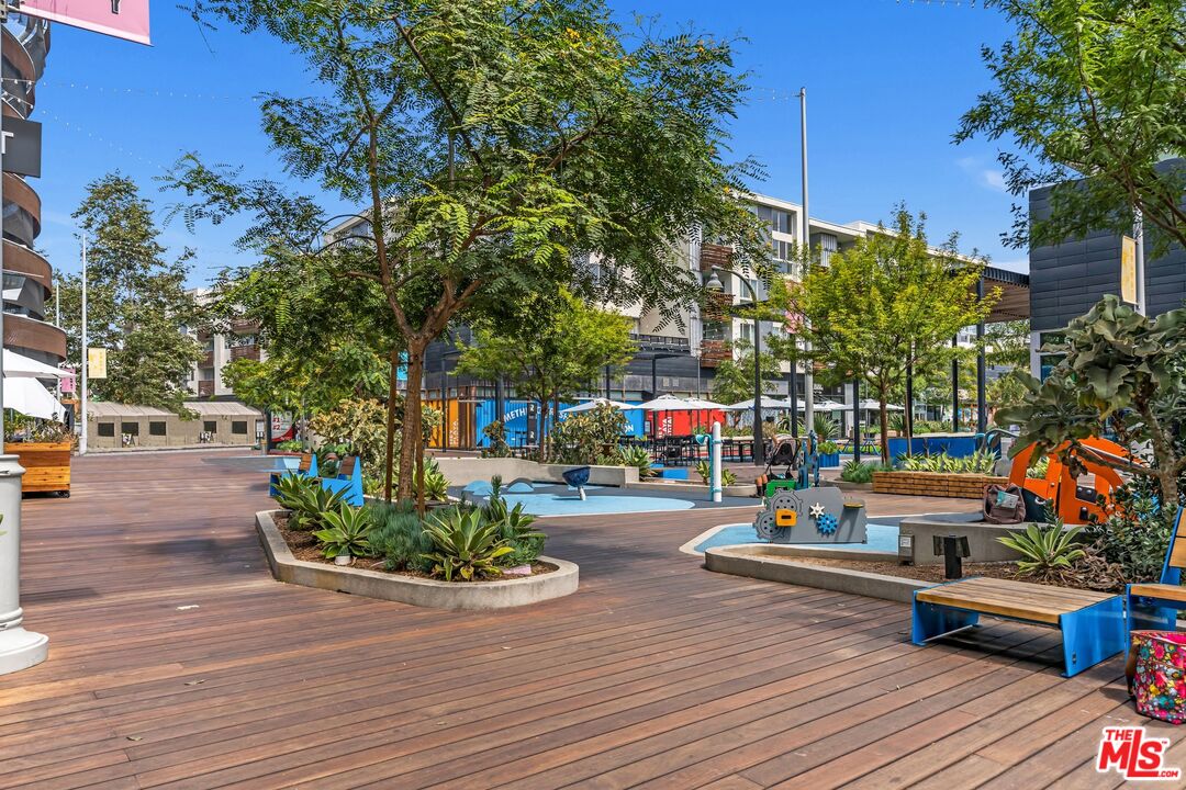7101 Playa Vista Dr Unit: 205