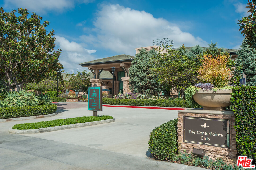 7101 Playa Vista Dr Unit: 205