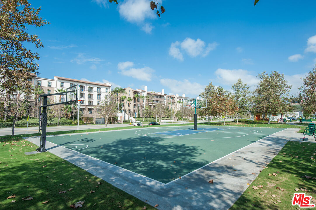 7101 Playa Vista Dr Unit: 205