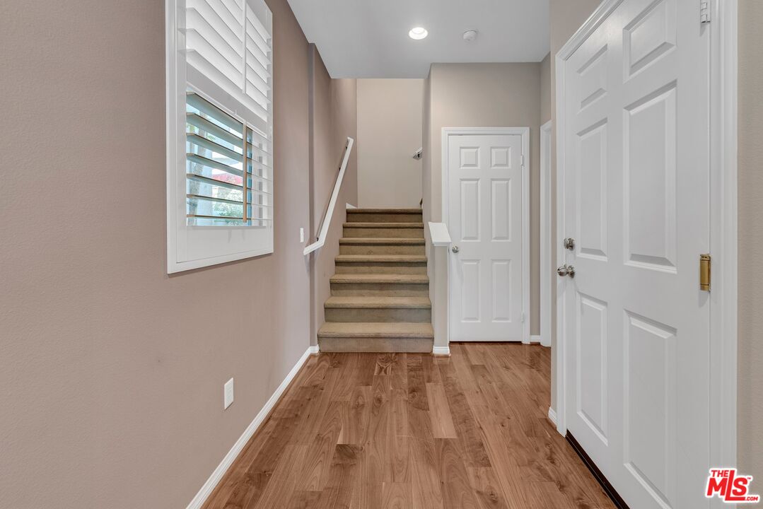 1503 Mission Ln