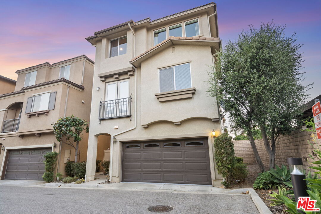 1503 Mission Ln