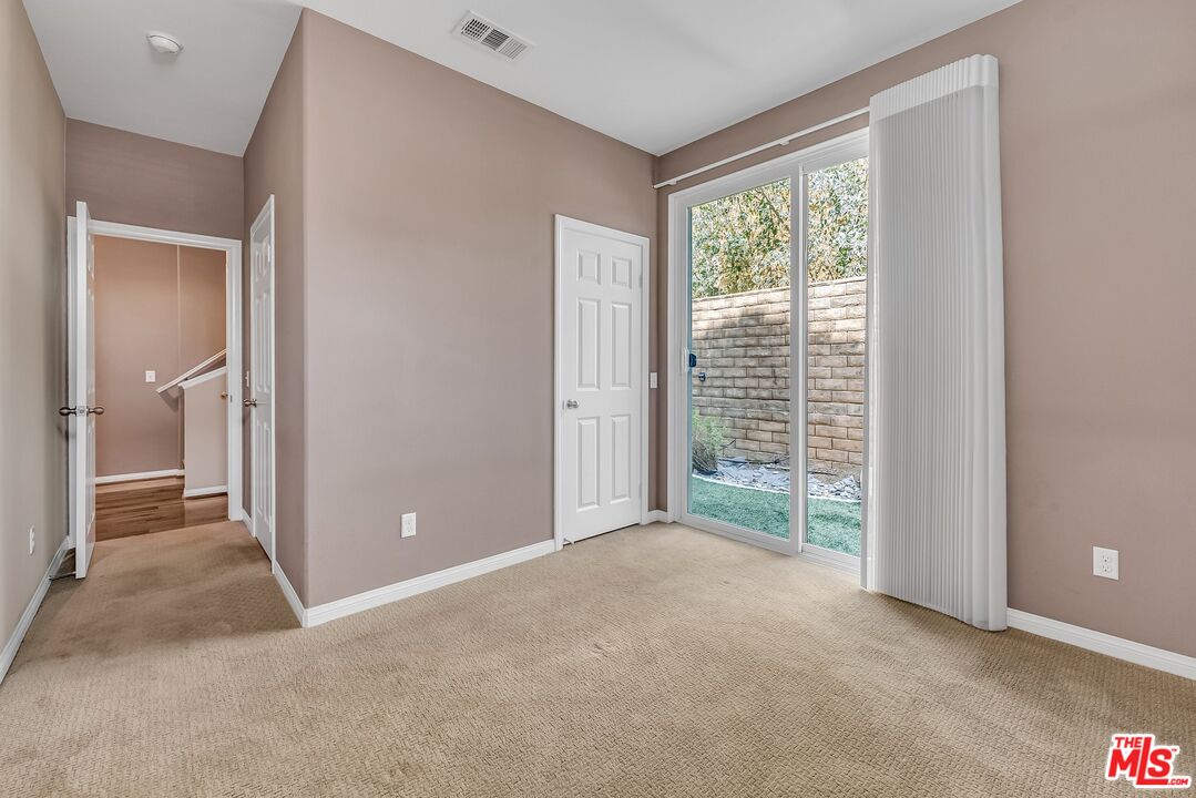 1503 Mission Ln