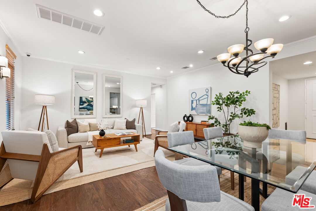 5625 Crescent Park West Unit: 110