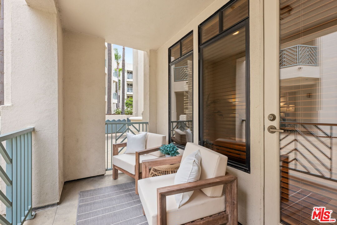 5625 Crescent Park West Unit: 110