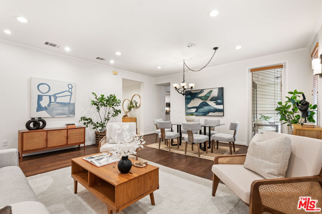 5625 Crescent Park West Unit: 110