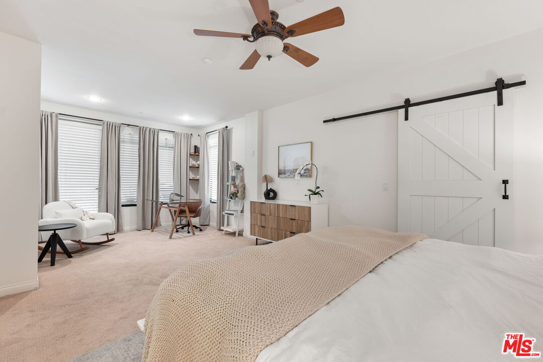 5625 Crescent Park West Unit: 207