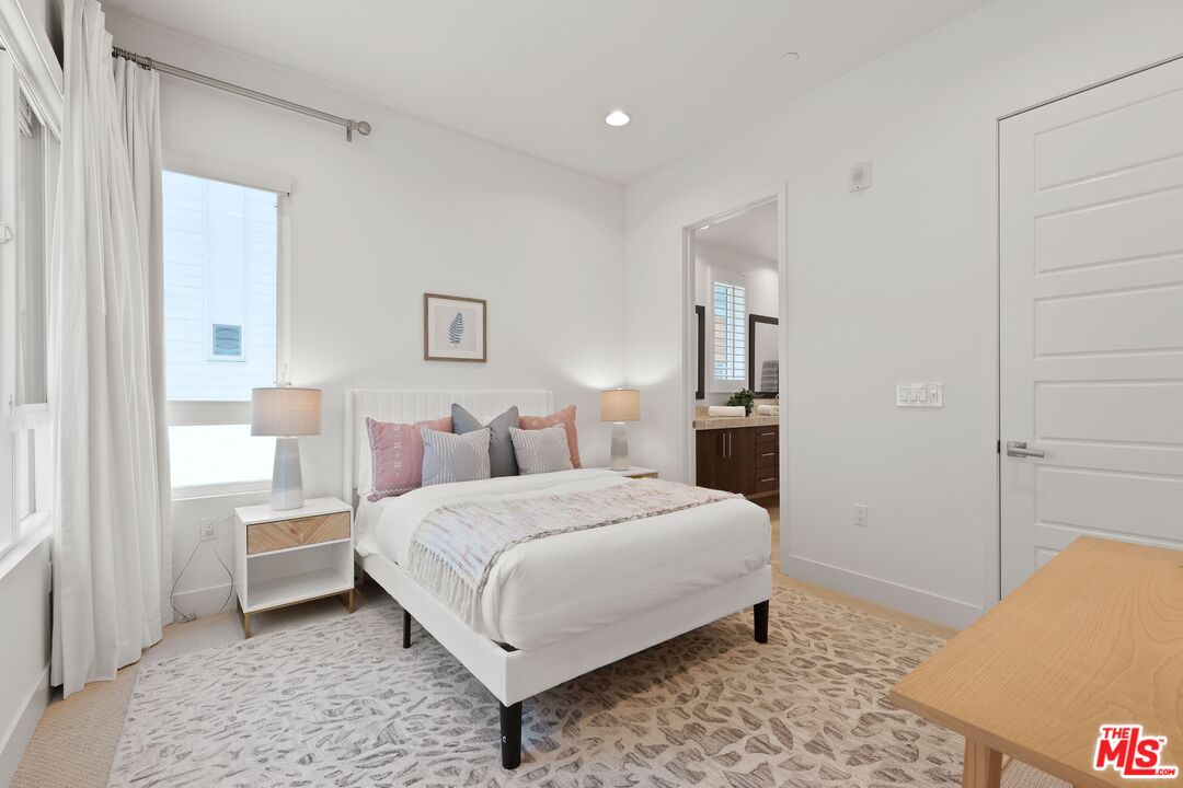 12473 Osprey Ln Unit: 1