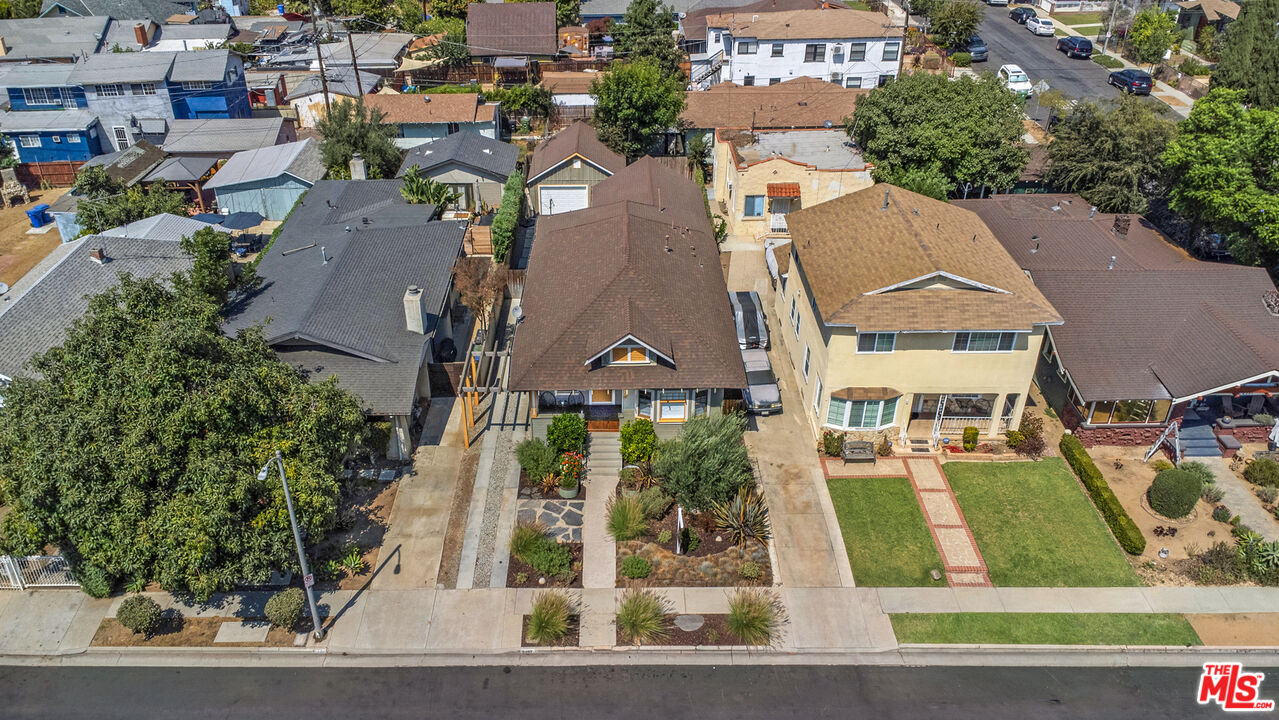 2347 W 29th Pl