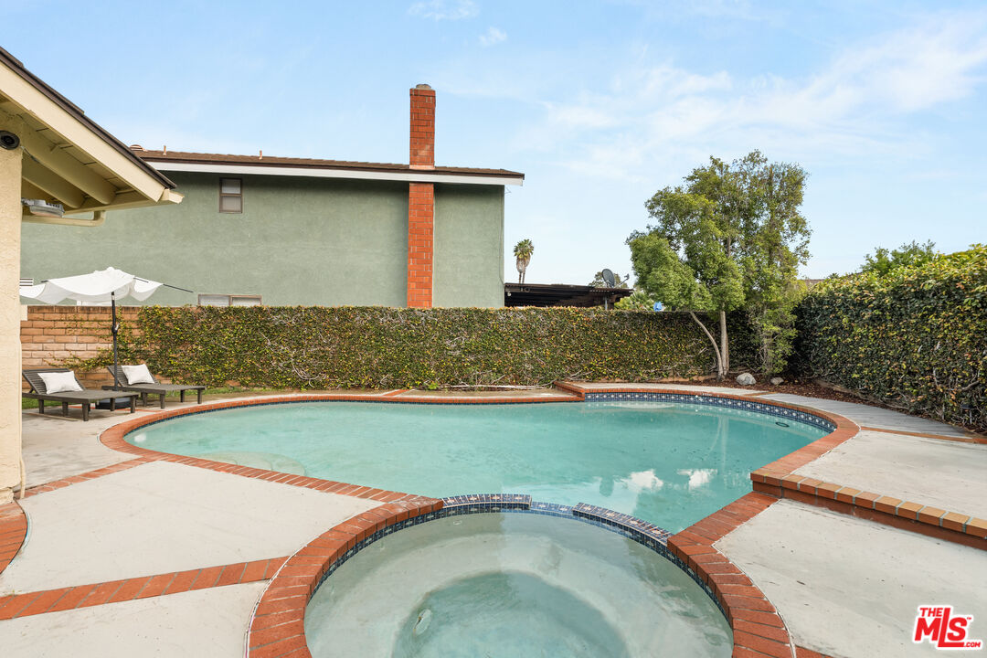 6514 S Copperwood Ave