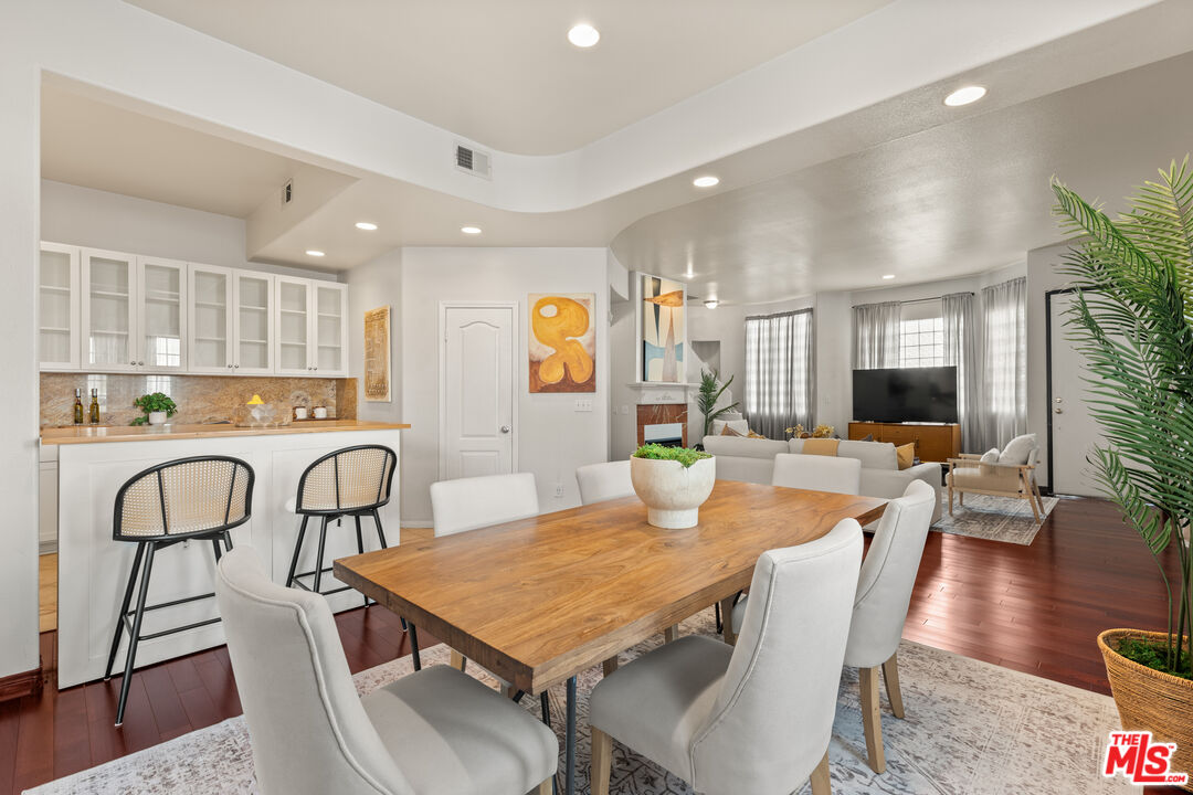 4057 W 147th St Unit: 105