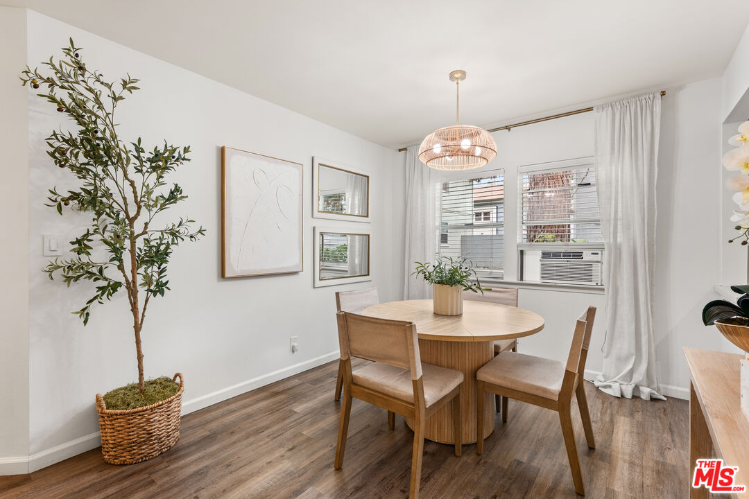 5827 Bowcroft St Unit: 2