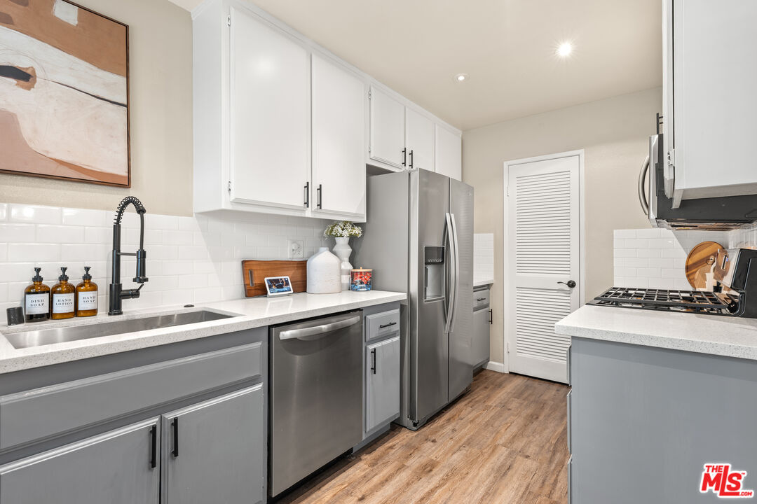 5827 Bowcroft St Unit: 2