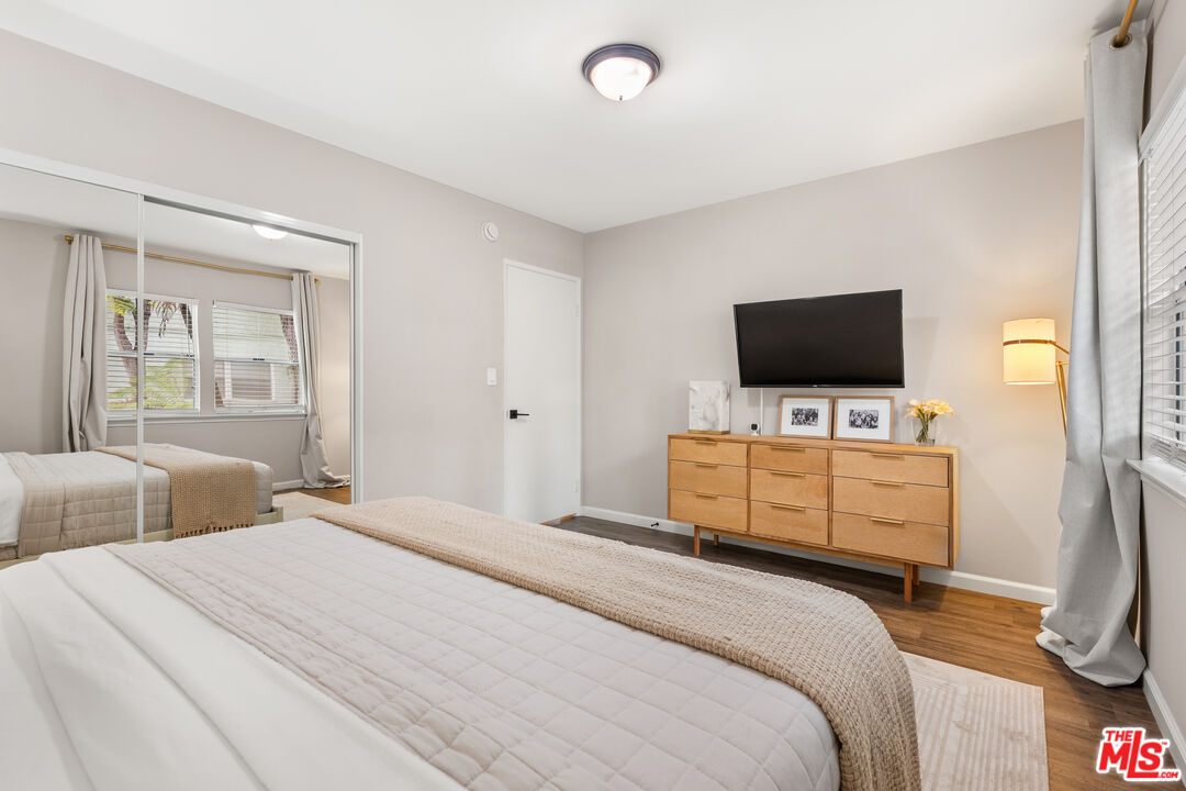 5827 Bowcroft St Unit: 2