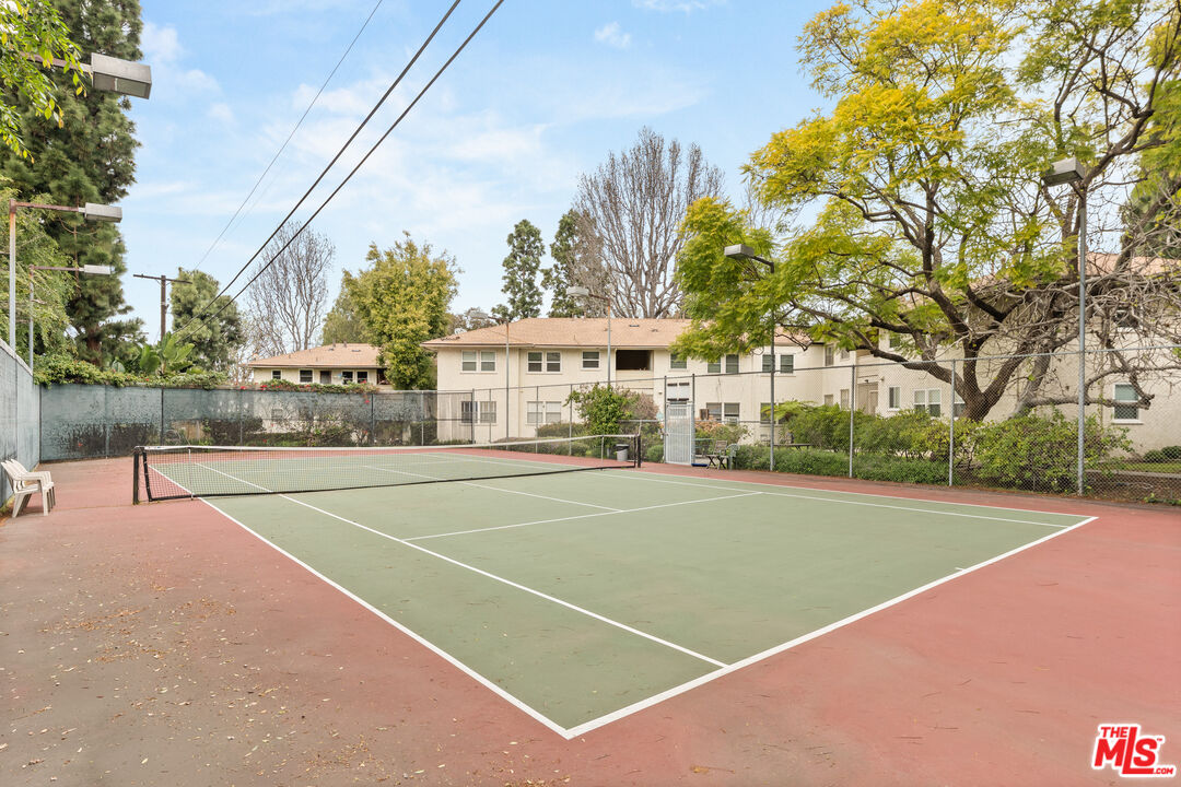 5827 Bowcroft St Unit: 2