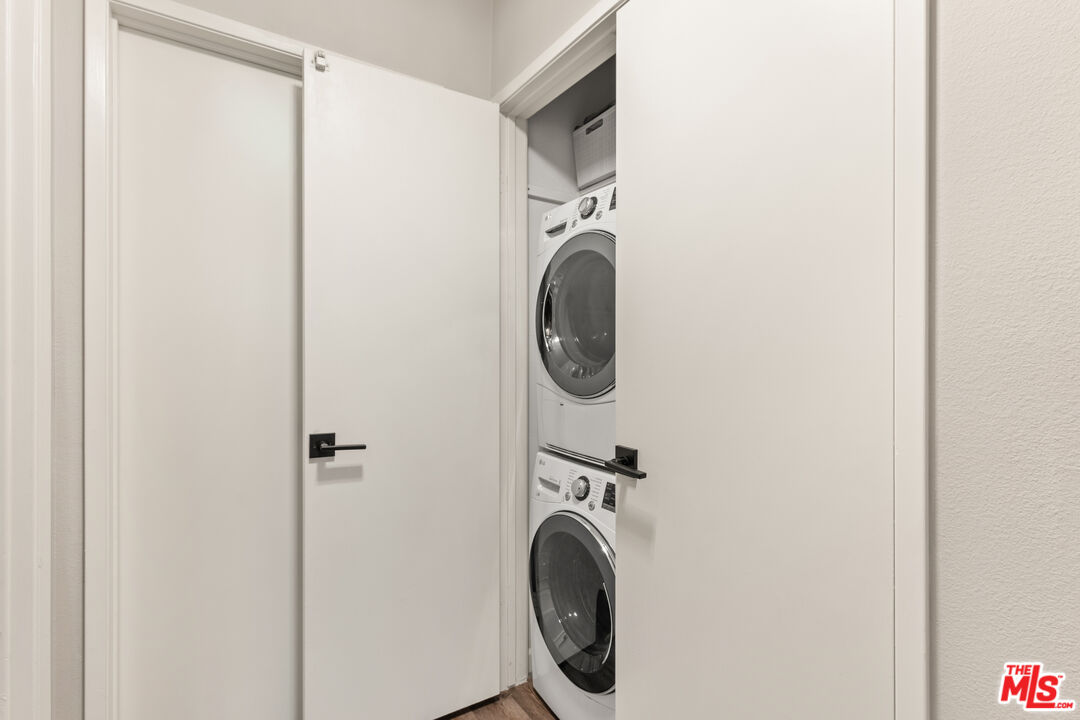 5827 Bowcroft St Unit: 2