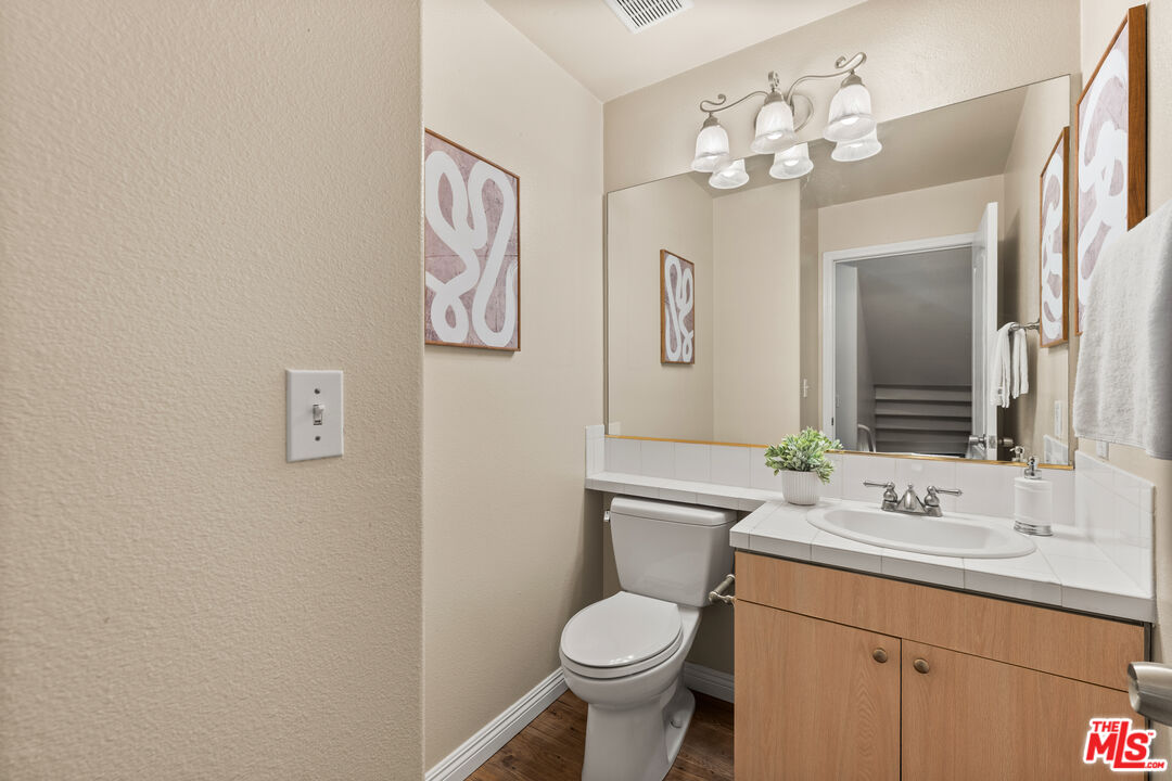 4057 W 147th St Unit: 105