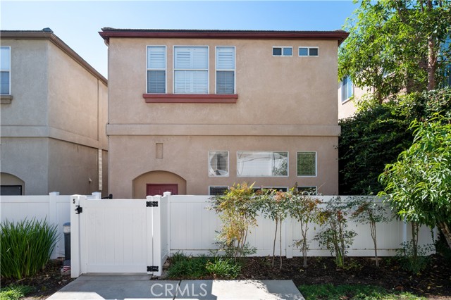 25481 Dodge AVE Unit: 5