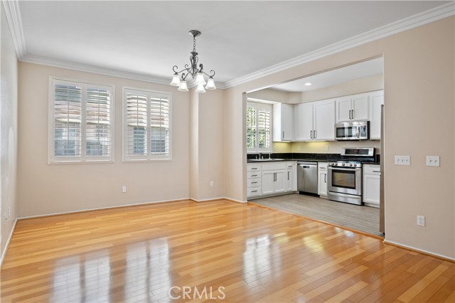 25481 Dodge AVE Unit: 5