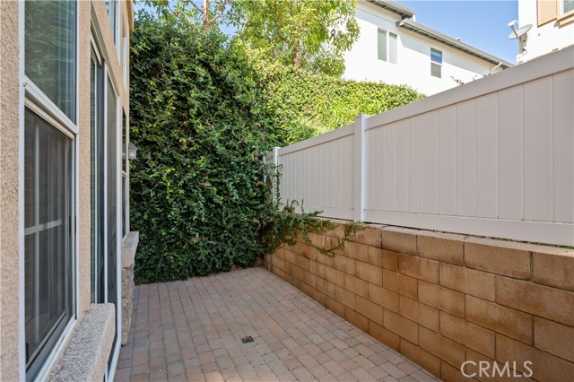 25481 Dodge AVE Unit: 5
