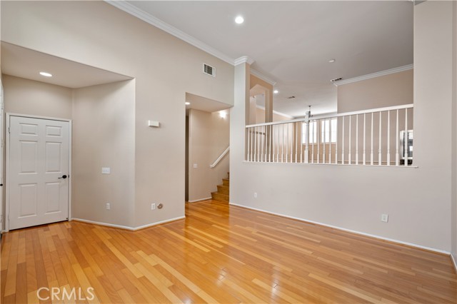 25481 Dodge AVE Unit: 5