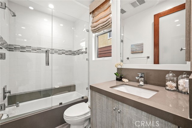 2002 Carnegie LN Unit: A
