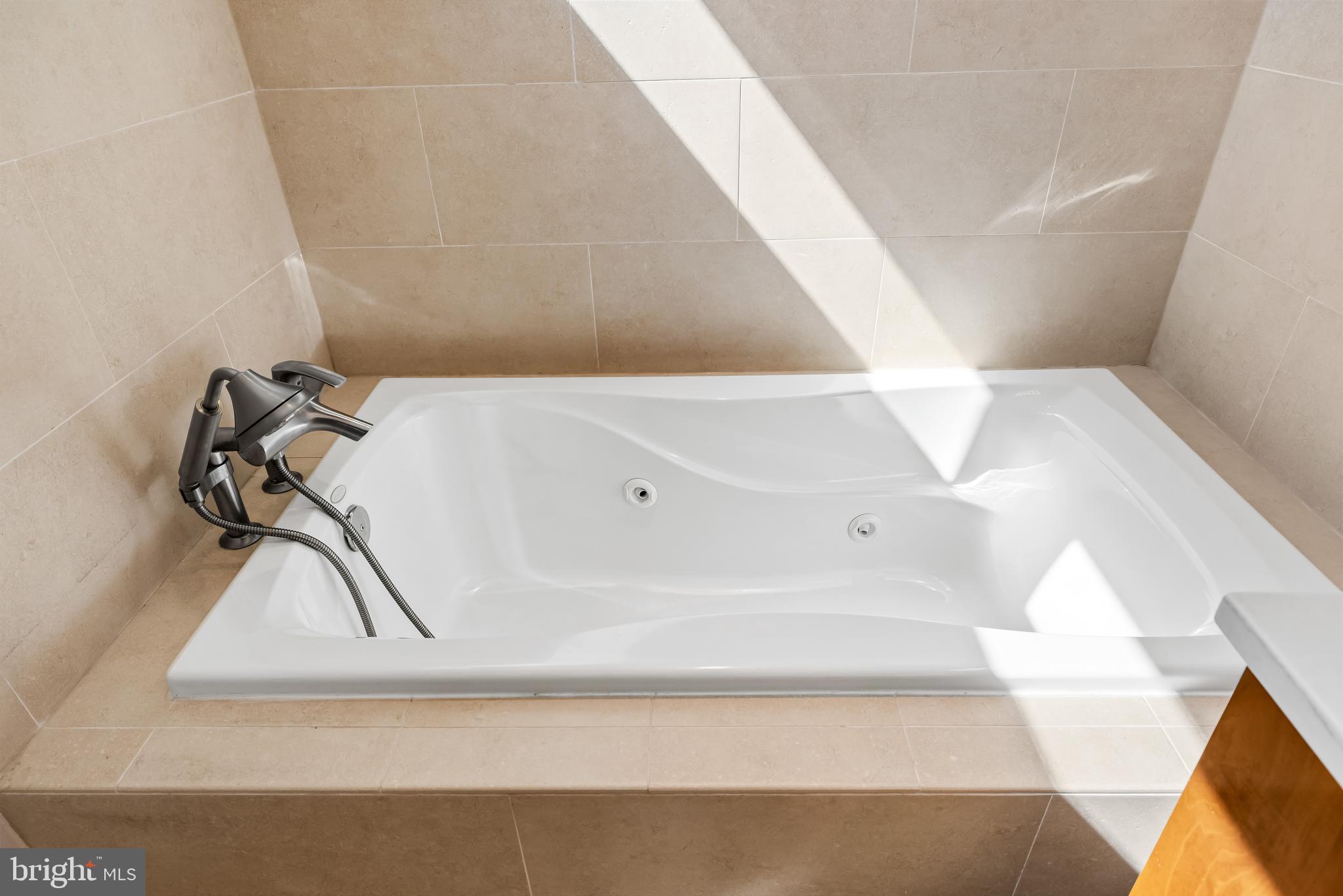 3429 WOODBERRY AVENUE