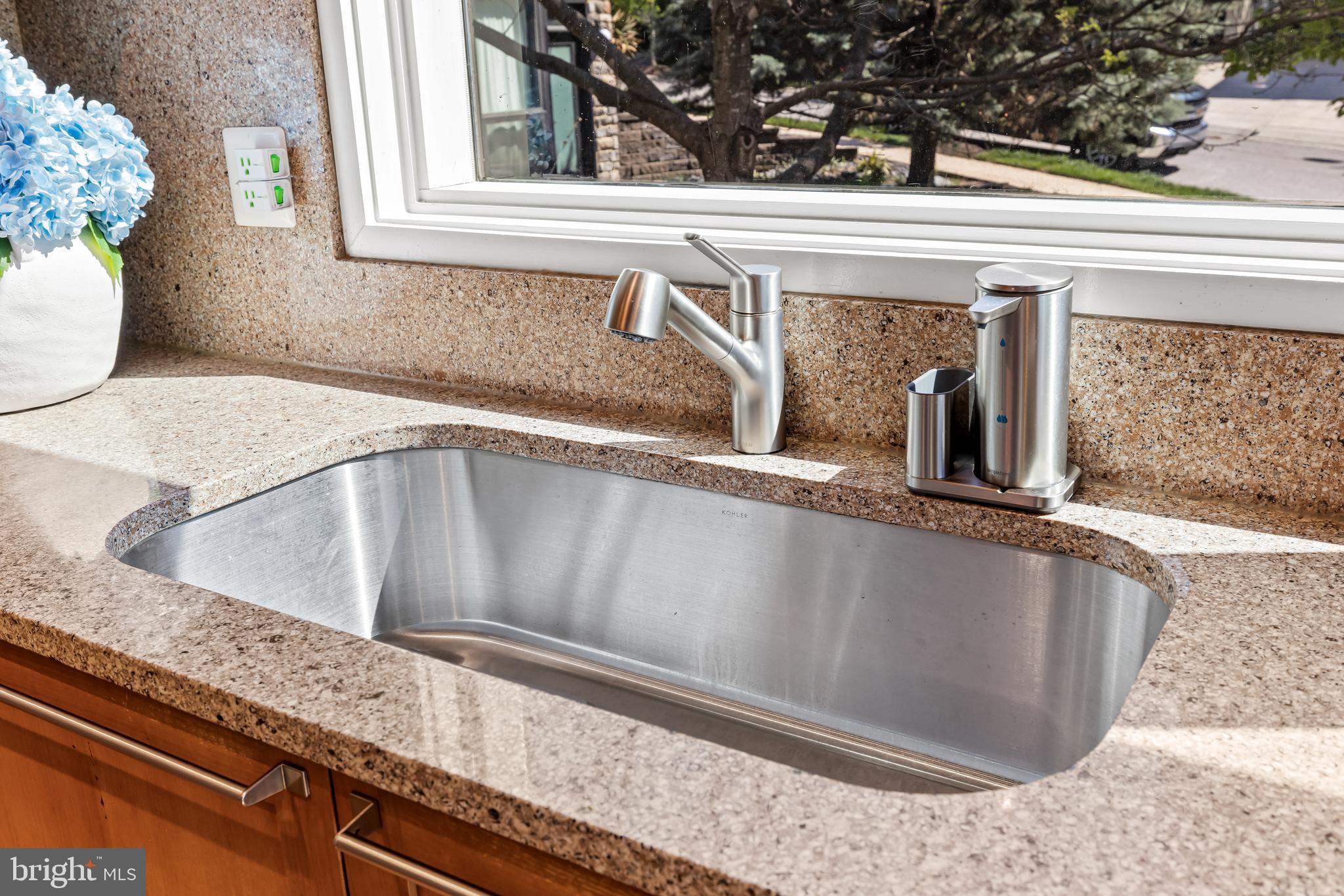 3429 WOODBERRY AVENUE