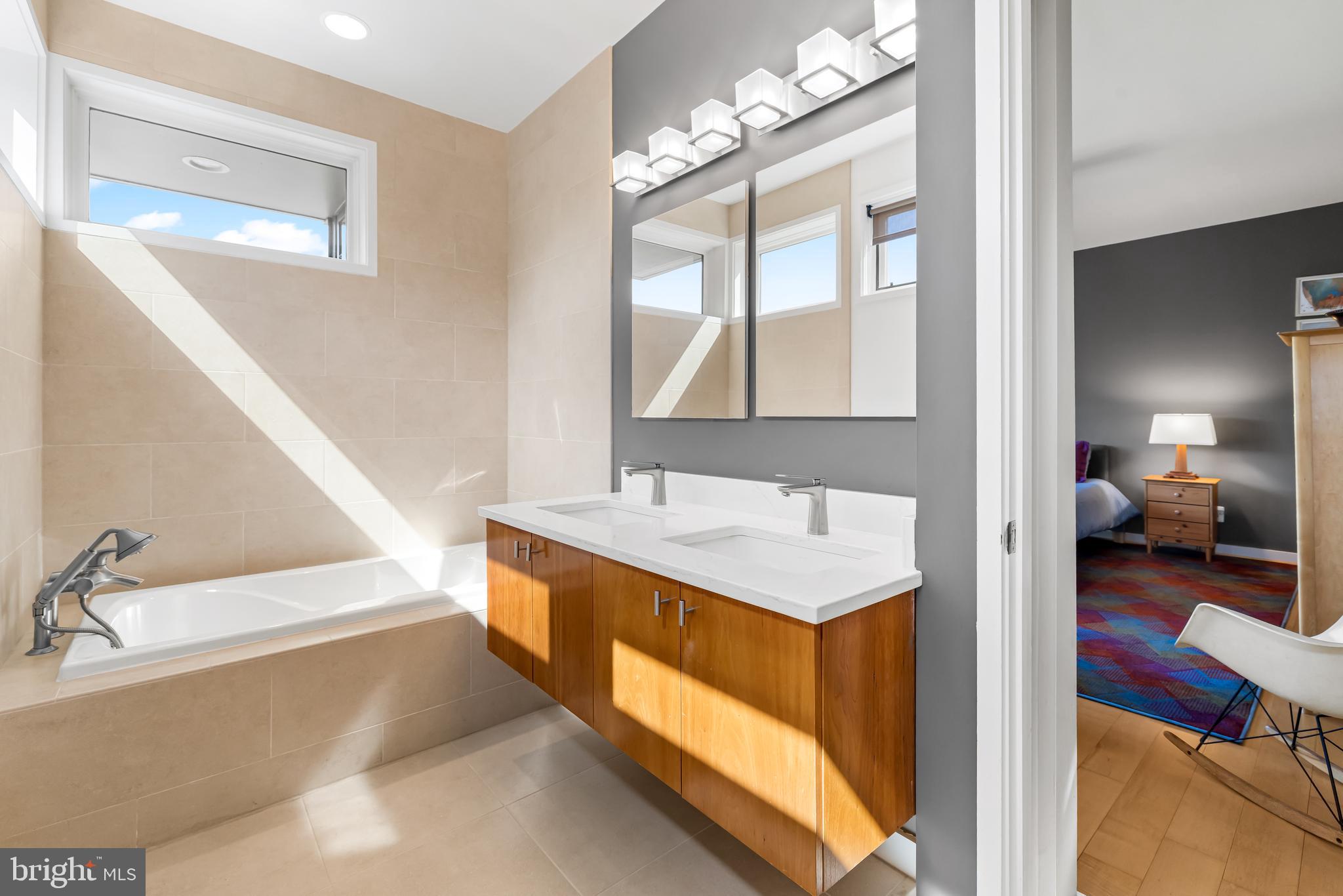 3429 WOODBERRY AVENUE