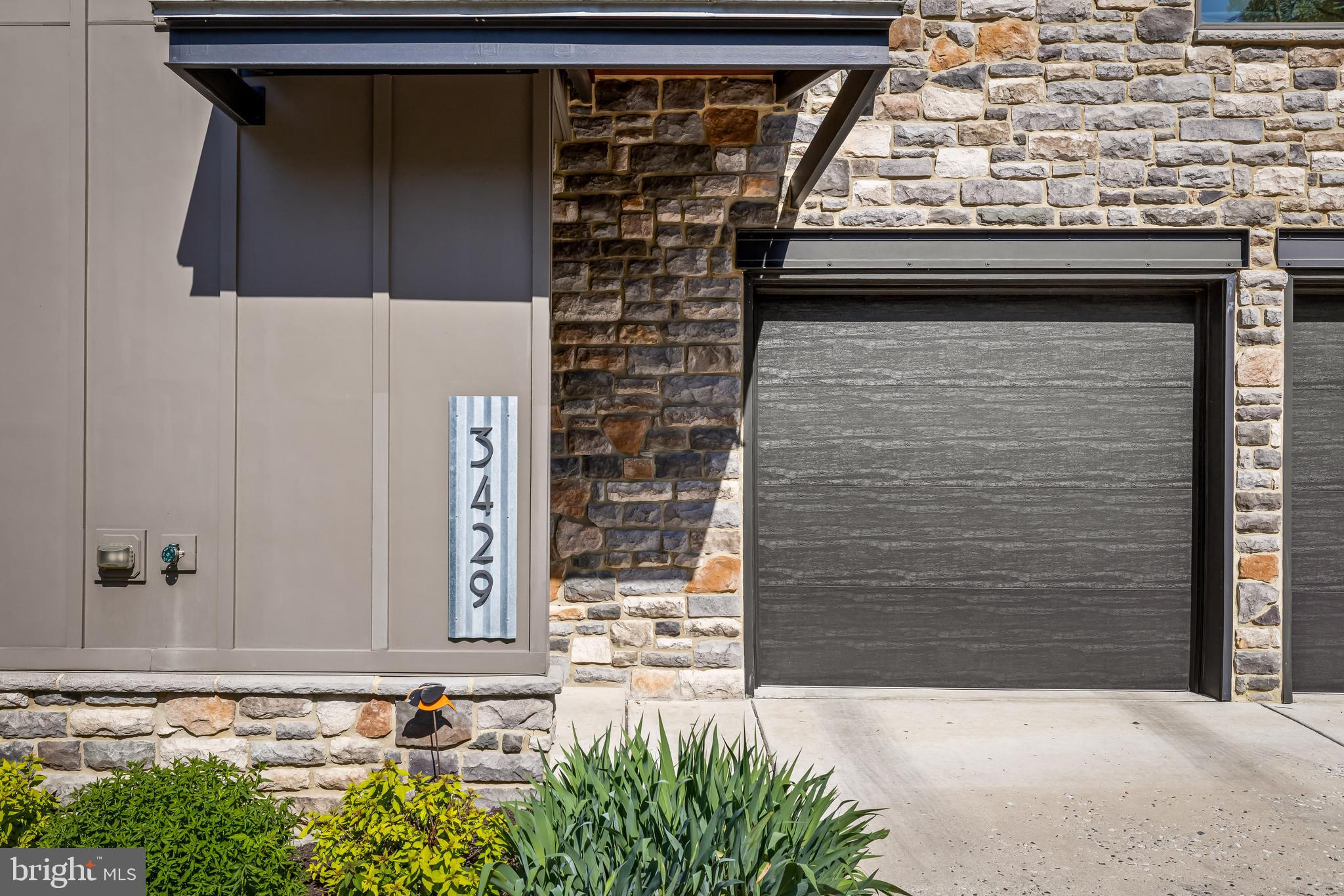 3429 WOODBERRY AVENUE