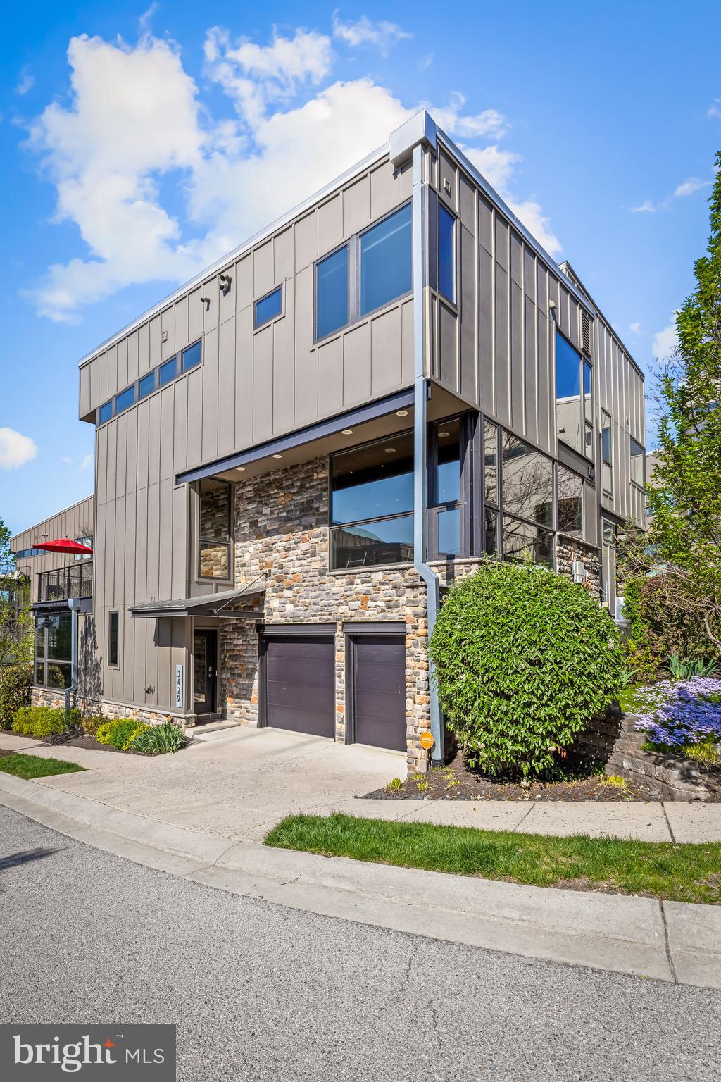 3429 WOODBERRY AVENUE