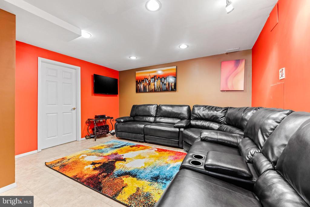 4126 Mary Ridge Dr