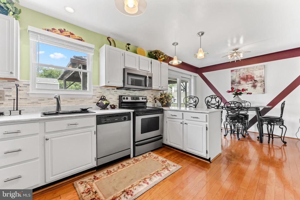 4126 Mary Ridge Dr