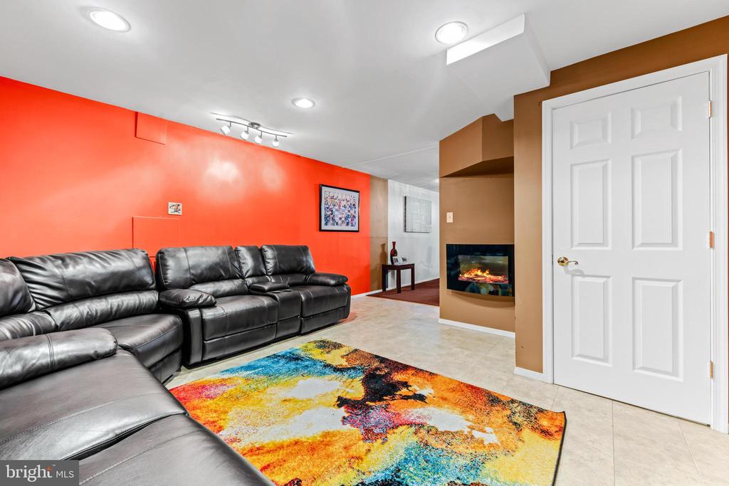 4126 Mary Ridge Dr