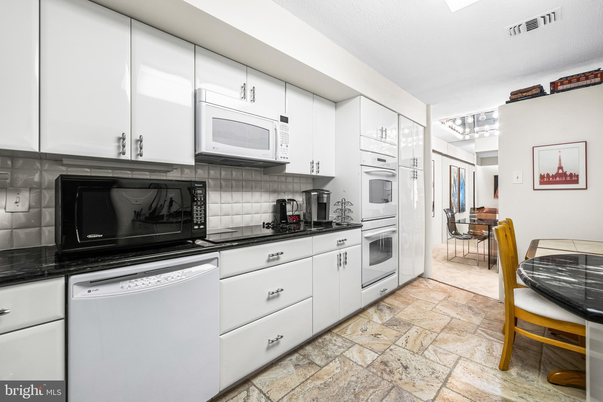 1 High Stepper Ct #302