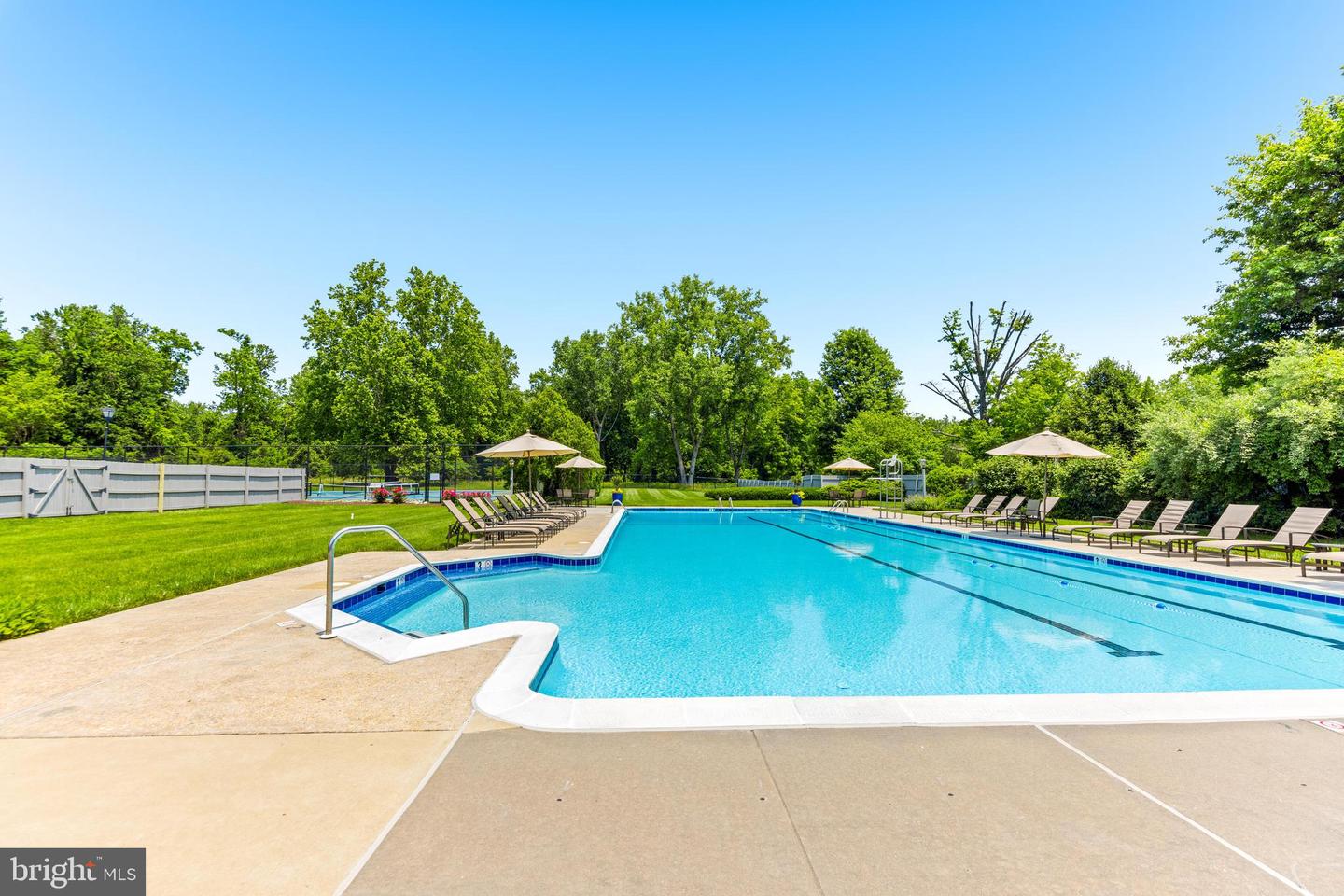 5 Tall Tree Ct