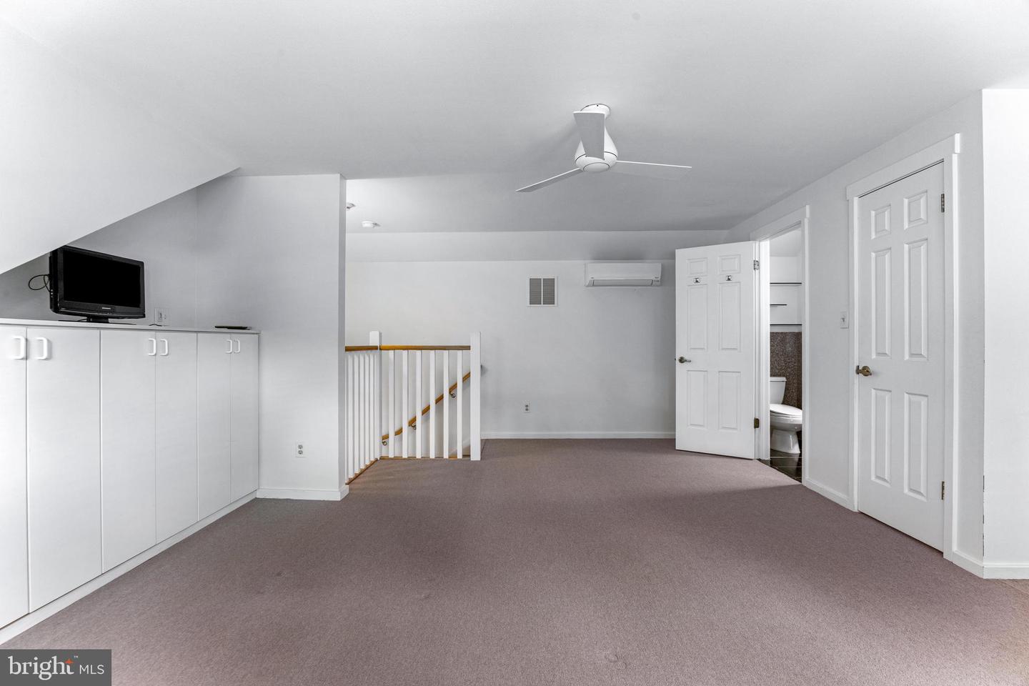 5 Tall Tree Ct
