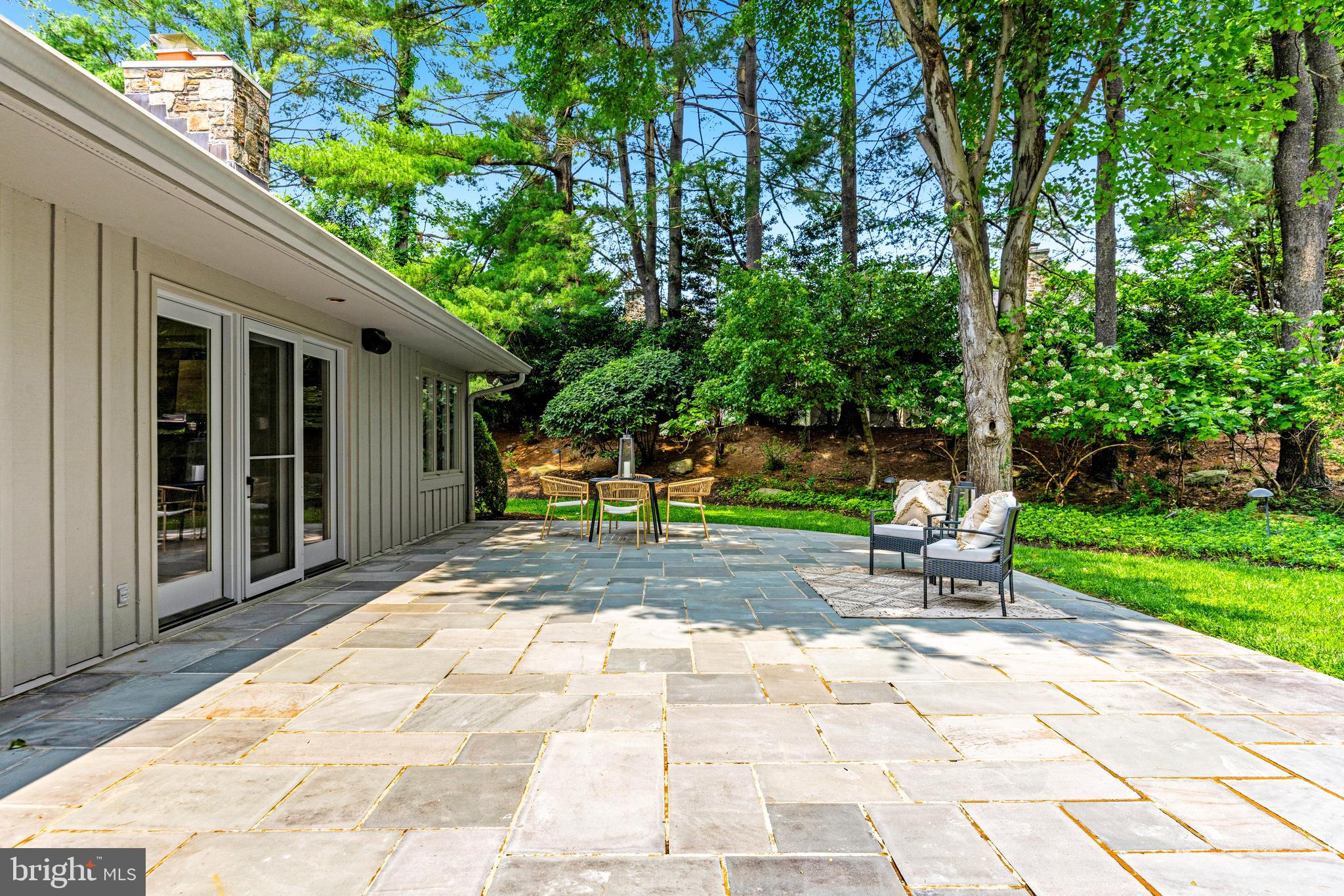 5 Tall Tree Ct