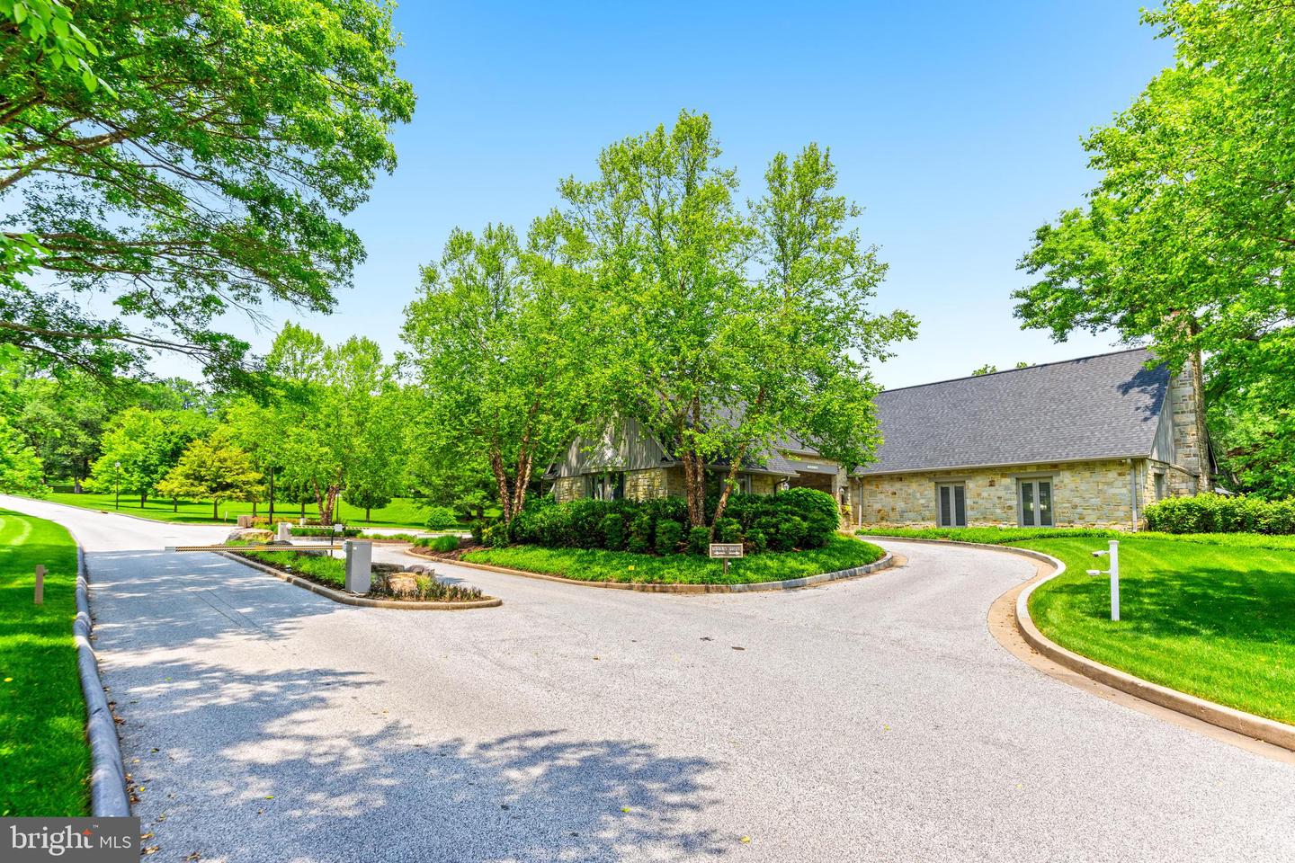5 Tall Tree Ct