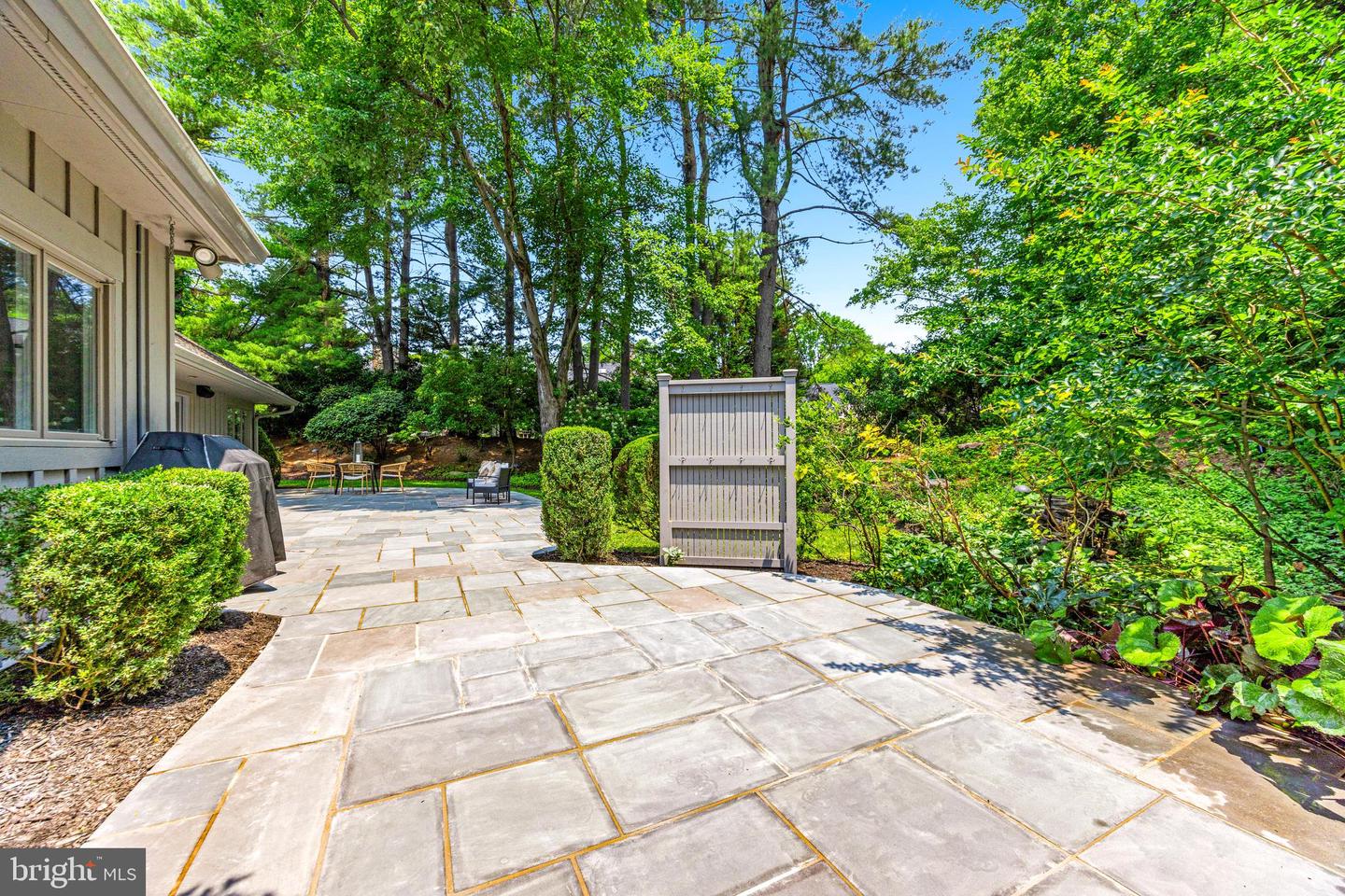 5 Tall Tree Ct