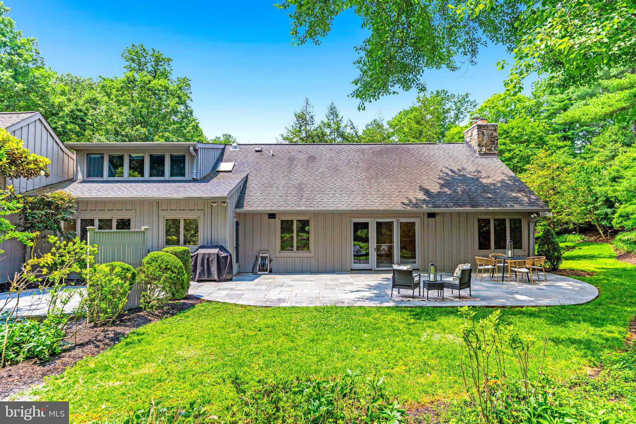 5 Tall Tree Ct