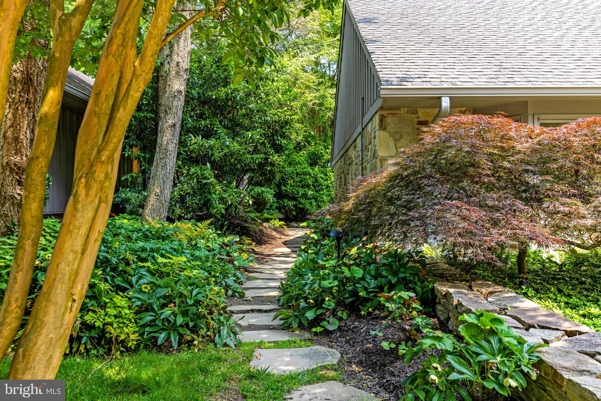 5 Tall Tree Ct