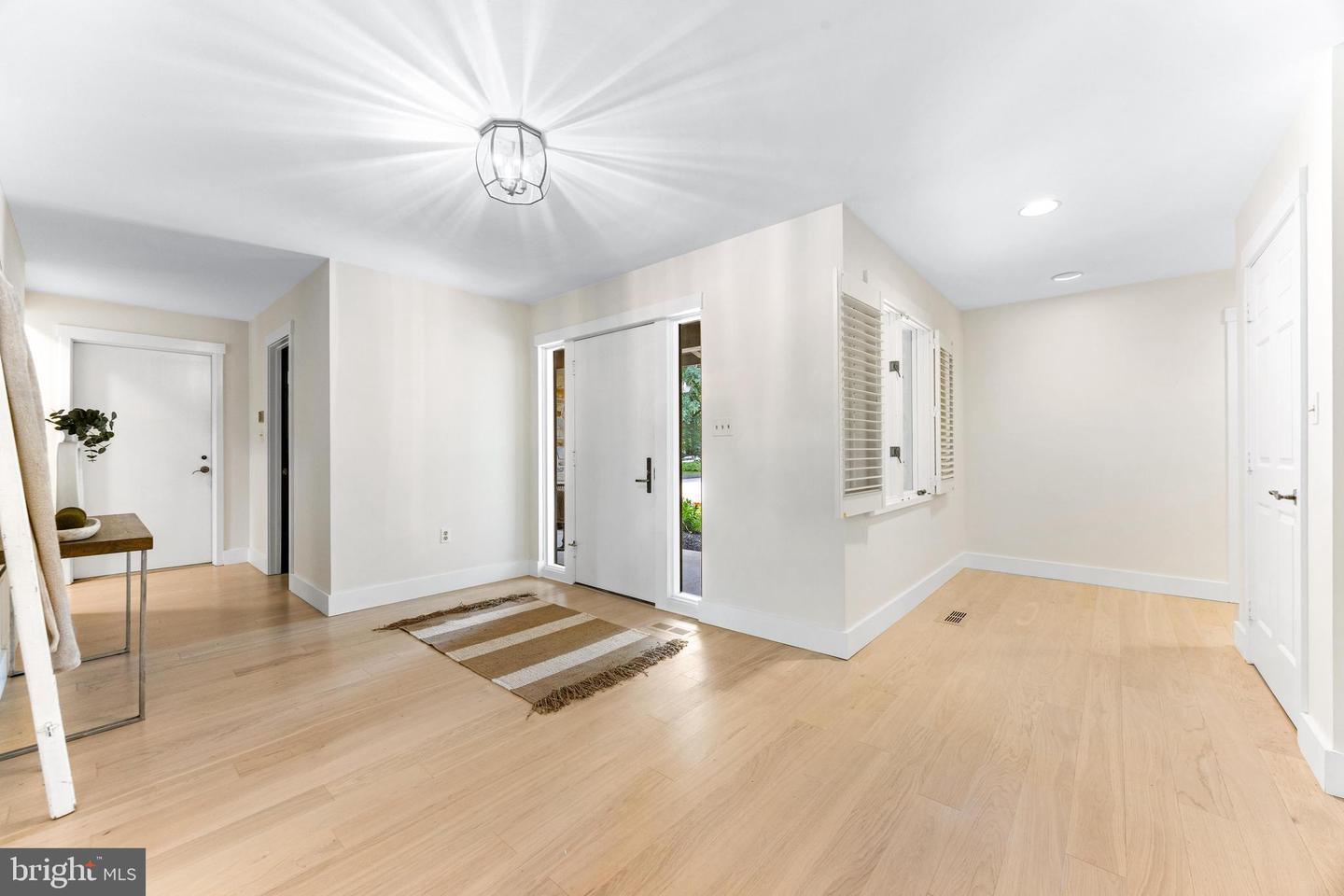 5 Tall Tree Ct