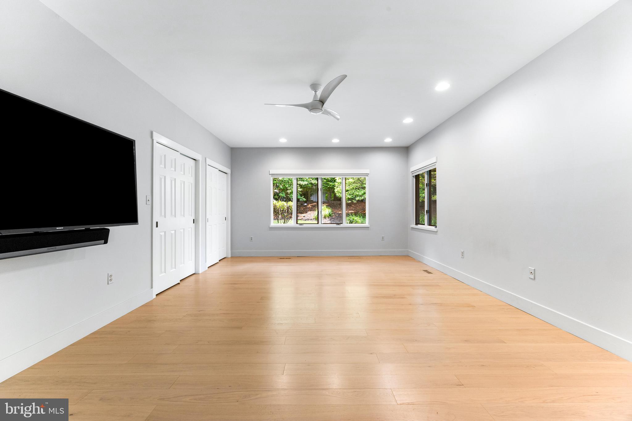 5 Tall Tree Ct