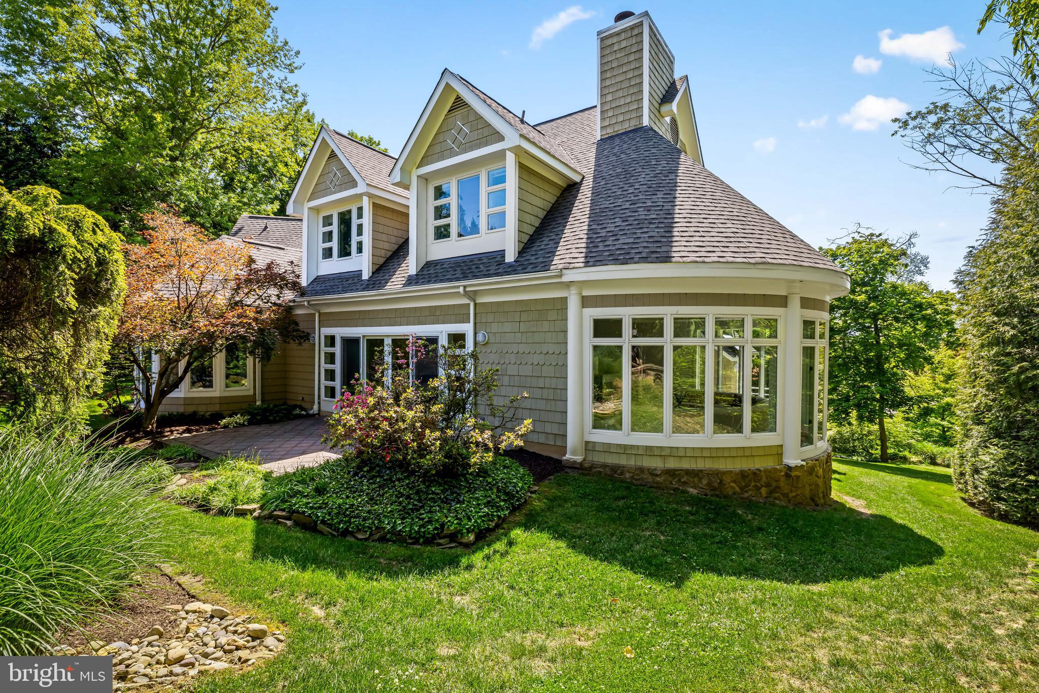 1216 BERWICK ROAD