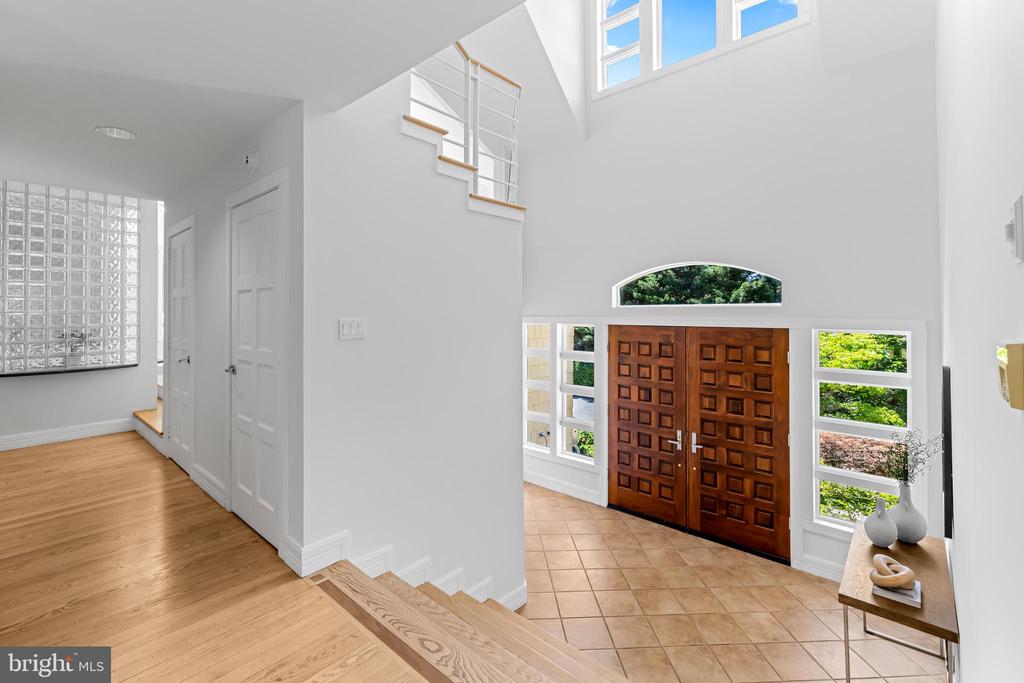 1216 BERWICK ROAD