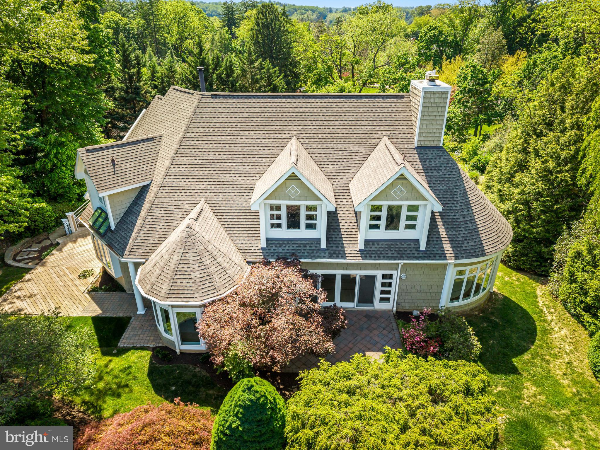1216 BERWICK ROAD