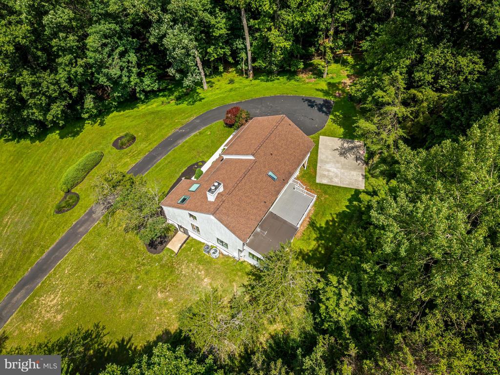 2318 SHADED BROOK DRIVE