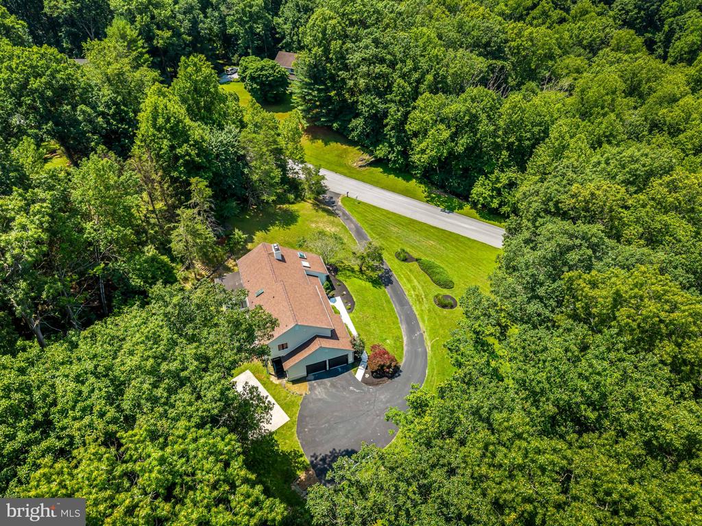 2318 SHADED BROOK DRIVE