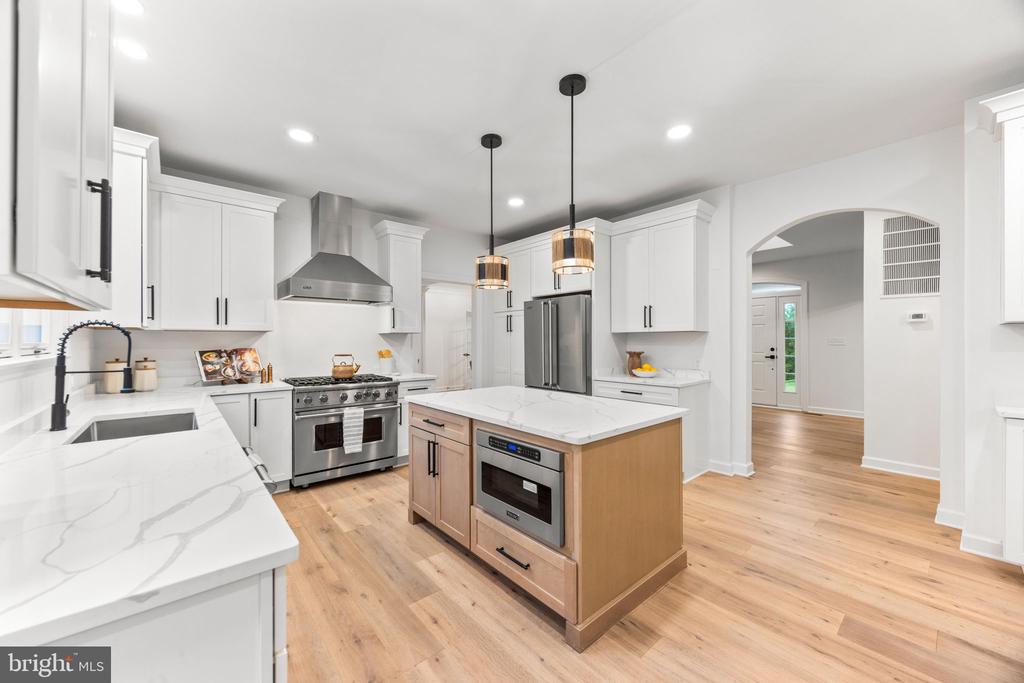 1679 BULLOCK CIRCLE